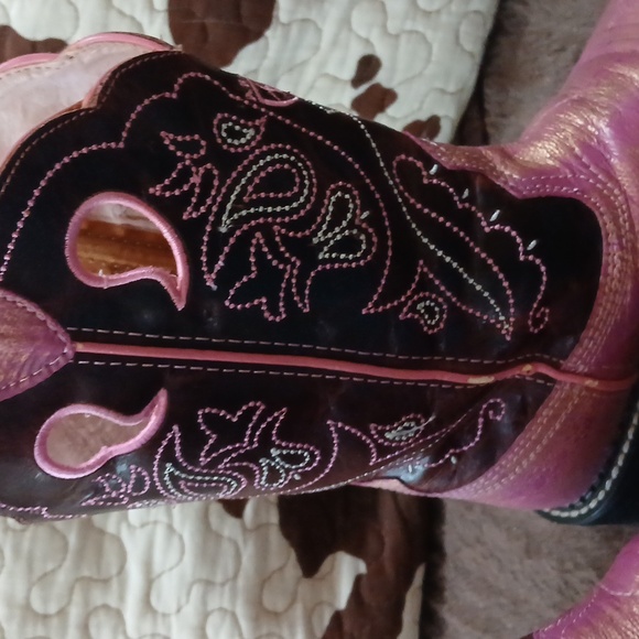Ariat Pink and Brown Western Boots - Picture 10 of 13
